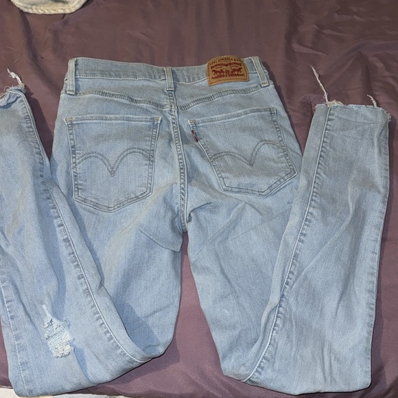 Have only been used few times ( practically new ) - Picture 2 of 3